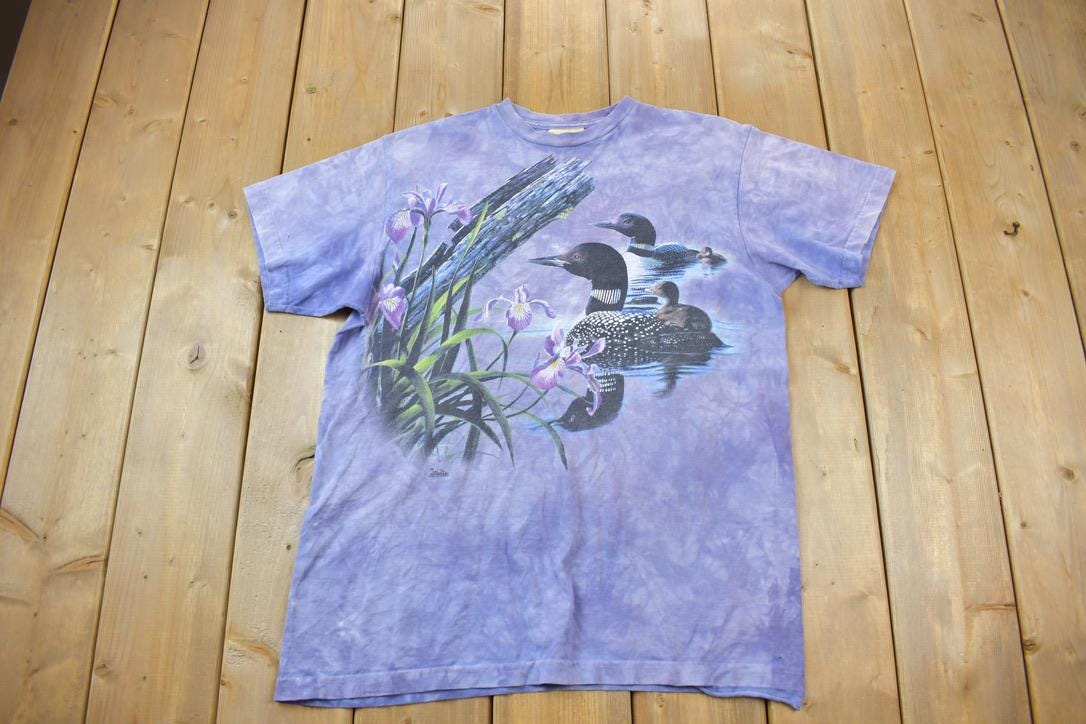 Vintage 2000 Duck Theme The Mountains Graphic T-Shirt