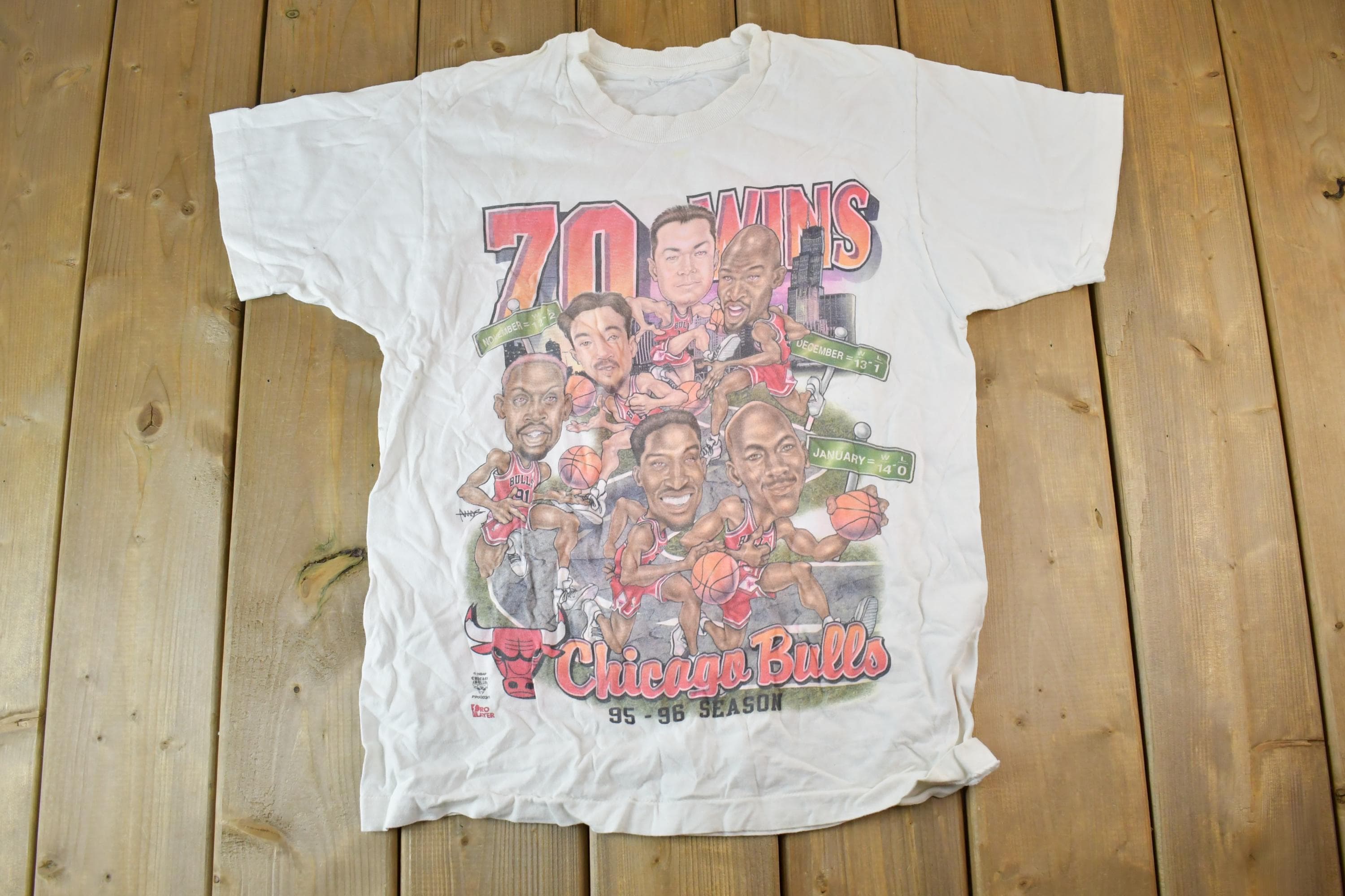 Vintage 1995 1996 Chicago Bulls NBA Graphic T-Shirt