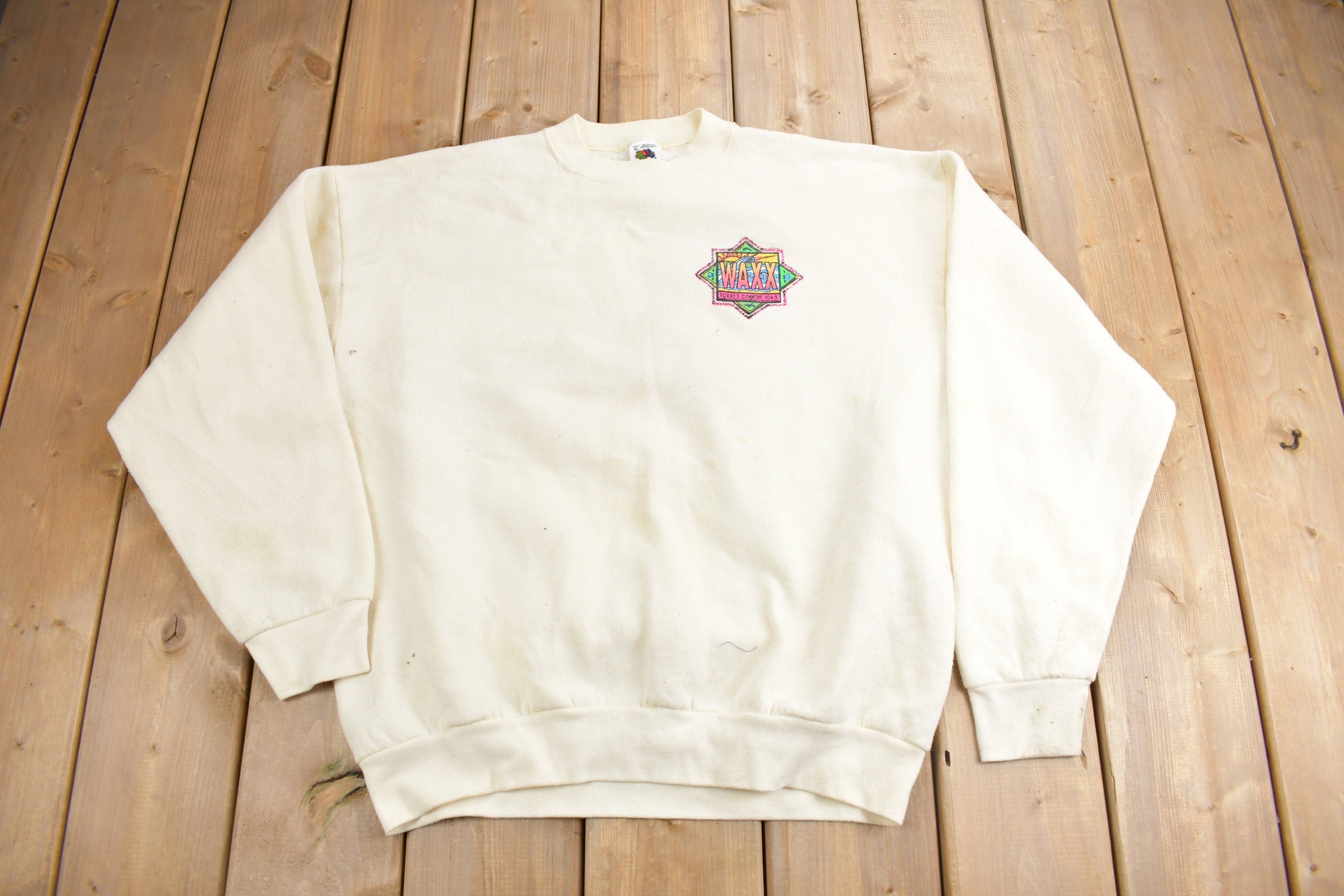 Vintage 1990s WAXX Todays Country 104.5 Crewneck Sweatshirt