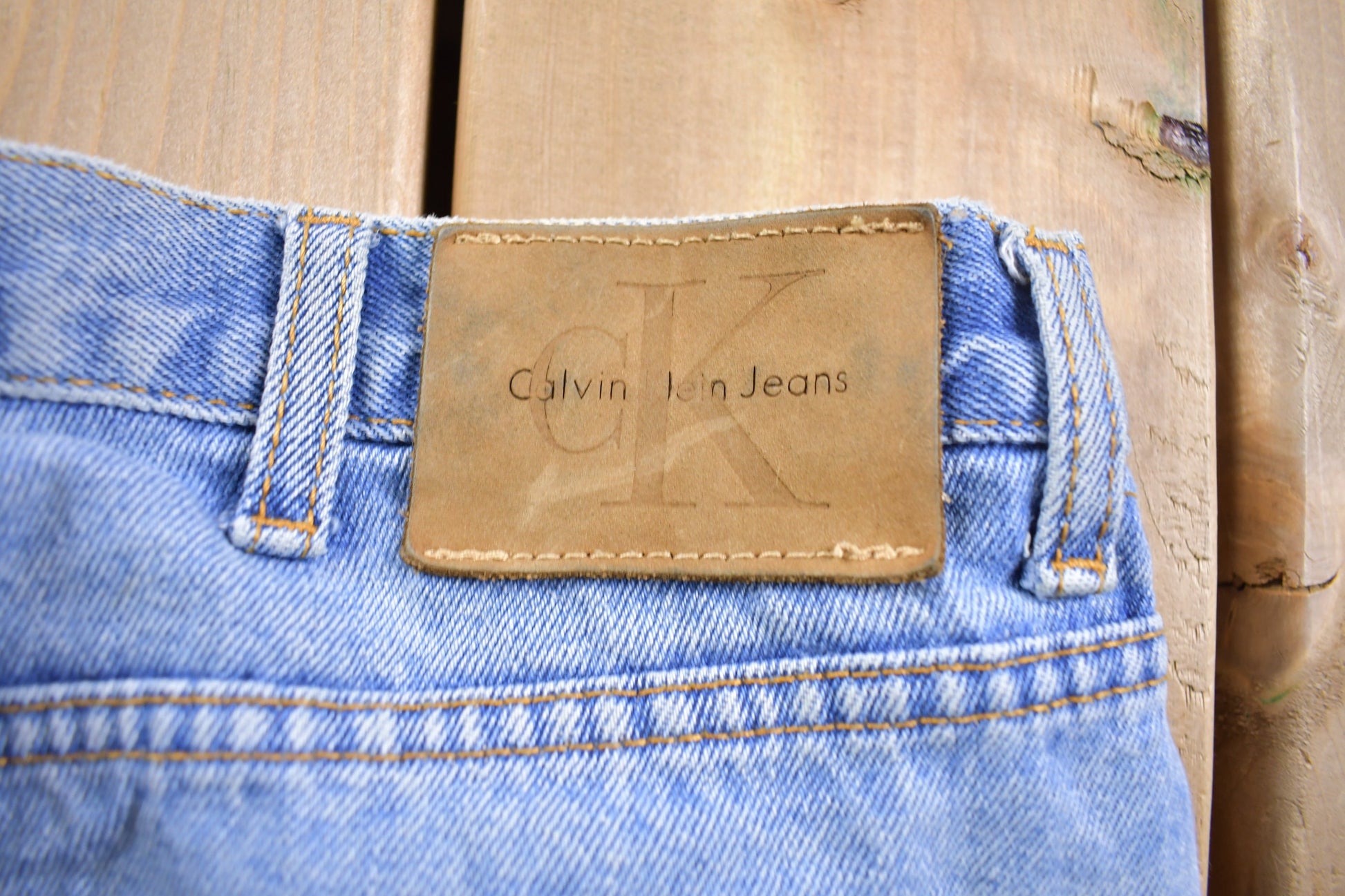 Vintage 1990s Calvin Klein Jean Shorts Size 36 / 1990s Shorts / Streetwear Fashion / Bottoms / Light Wash / Vintage Jeans / True Vintage