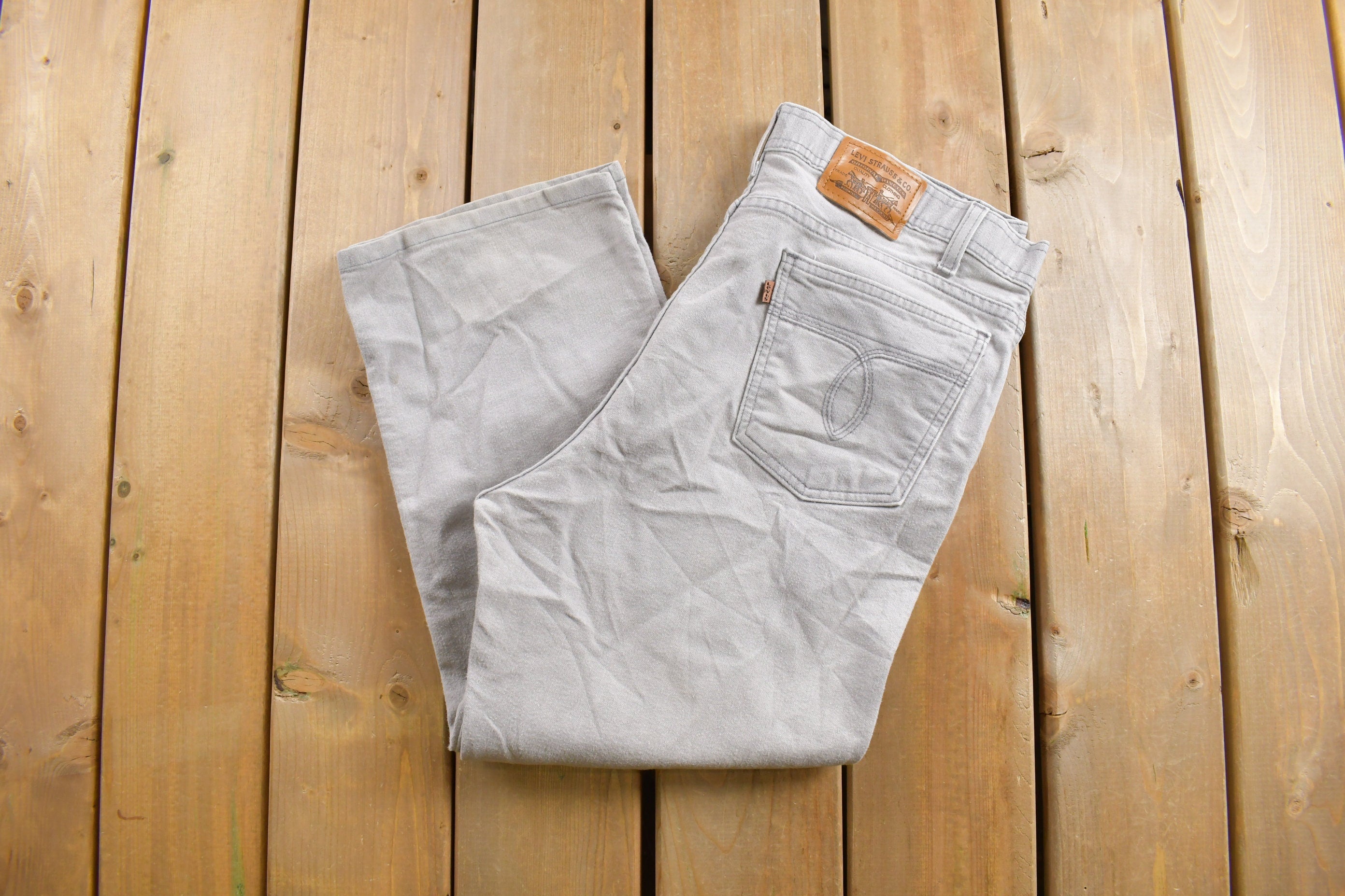 Vintage 1980s Levi's Brown Tab Jeans Size 35 x 24.5