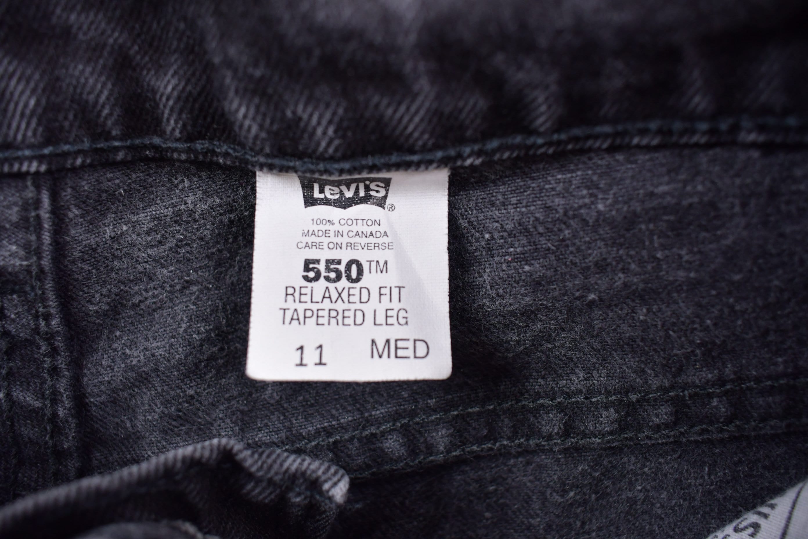 Vintage 1990s Levi's 550 Red Tab Black Jeans Size 28 x 30