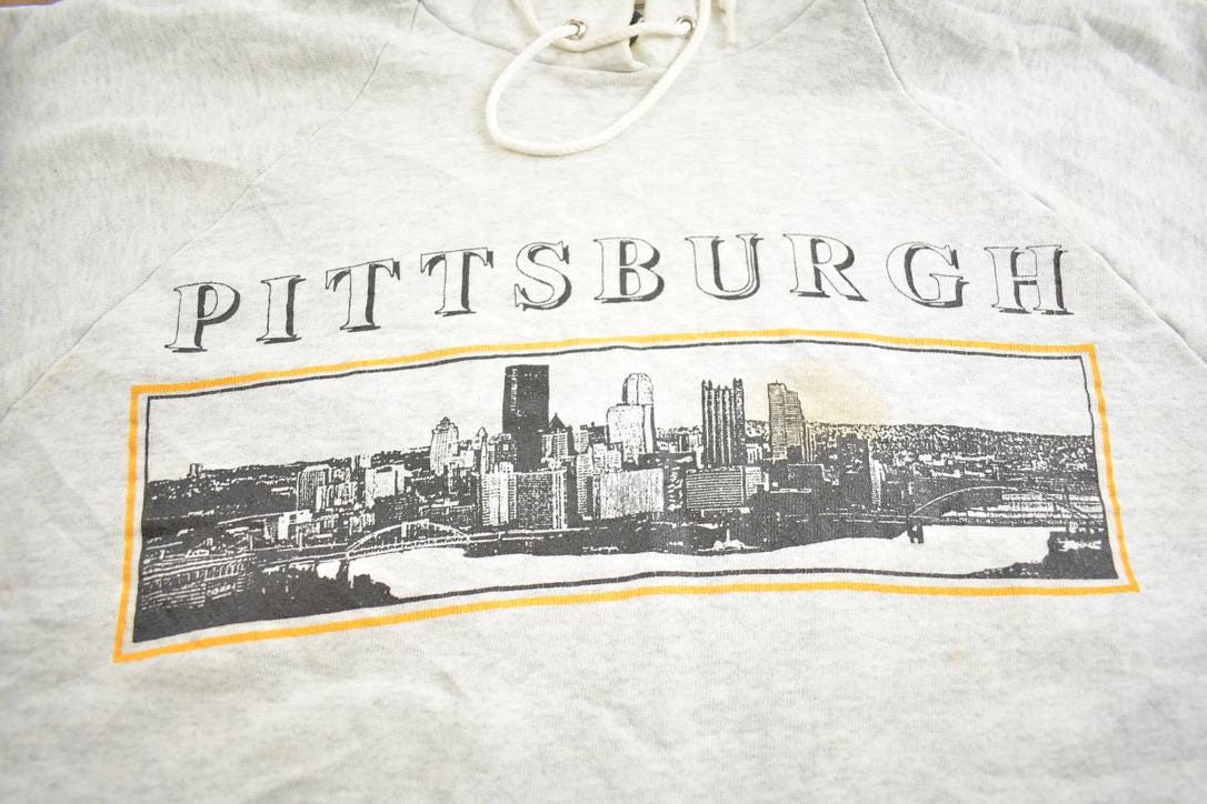 Vintage 1990s Pittsburgh Souvenir Travel Hoodie Made In USA