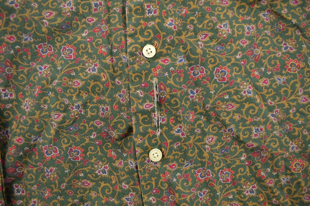 Vintage 1990s Nautica Flower Button Up Shirt