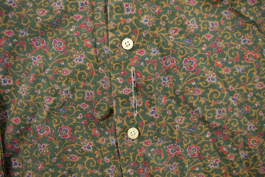 Vintage 1990s Nautica Flower Button Up Shirt