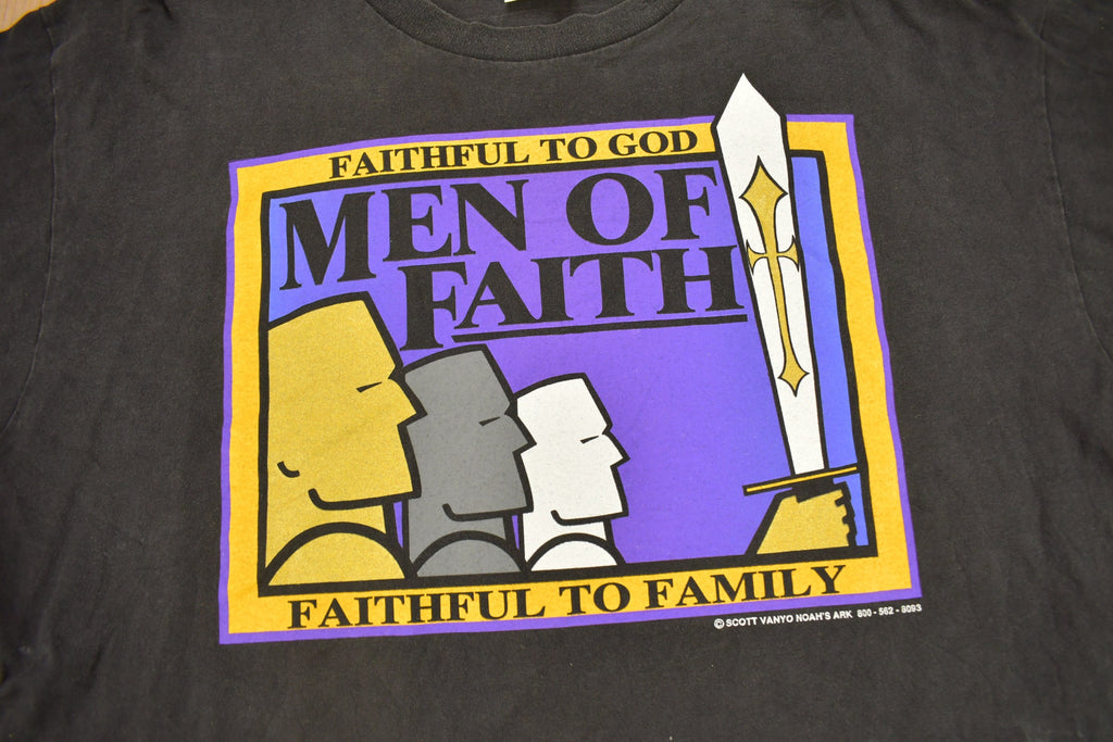 Vintage 1990s Men Of Faith Real Men Love Jesus Graphic T Shirt