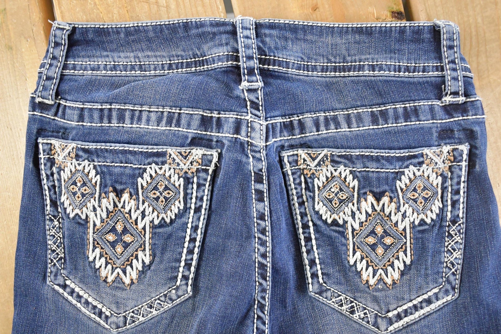 Vintage Deadstock Y2K Grace In LA Bedazzled Bootcut Low Rise Jeans Women's Size 26 x 32