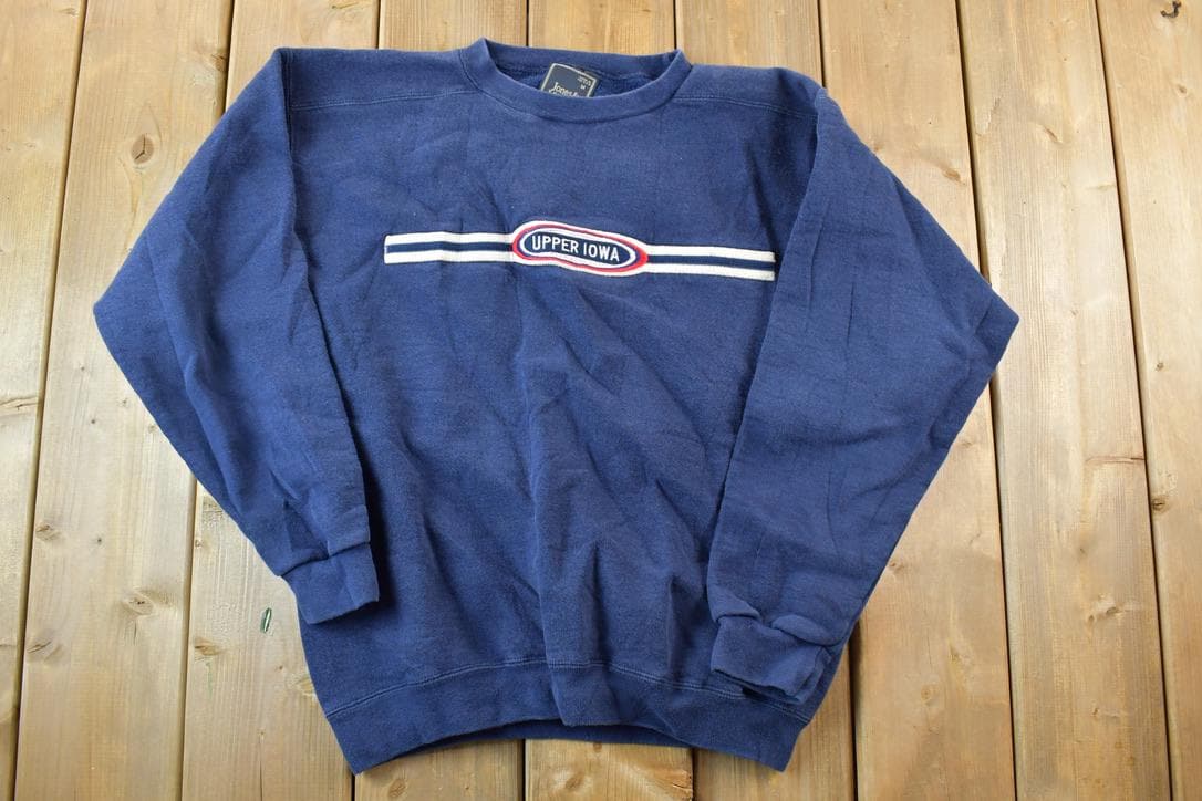Vintage 1990s Upper Iowa Embroidered Crewneck Sweatshirt