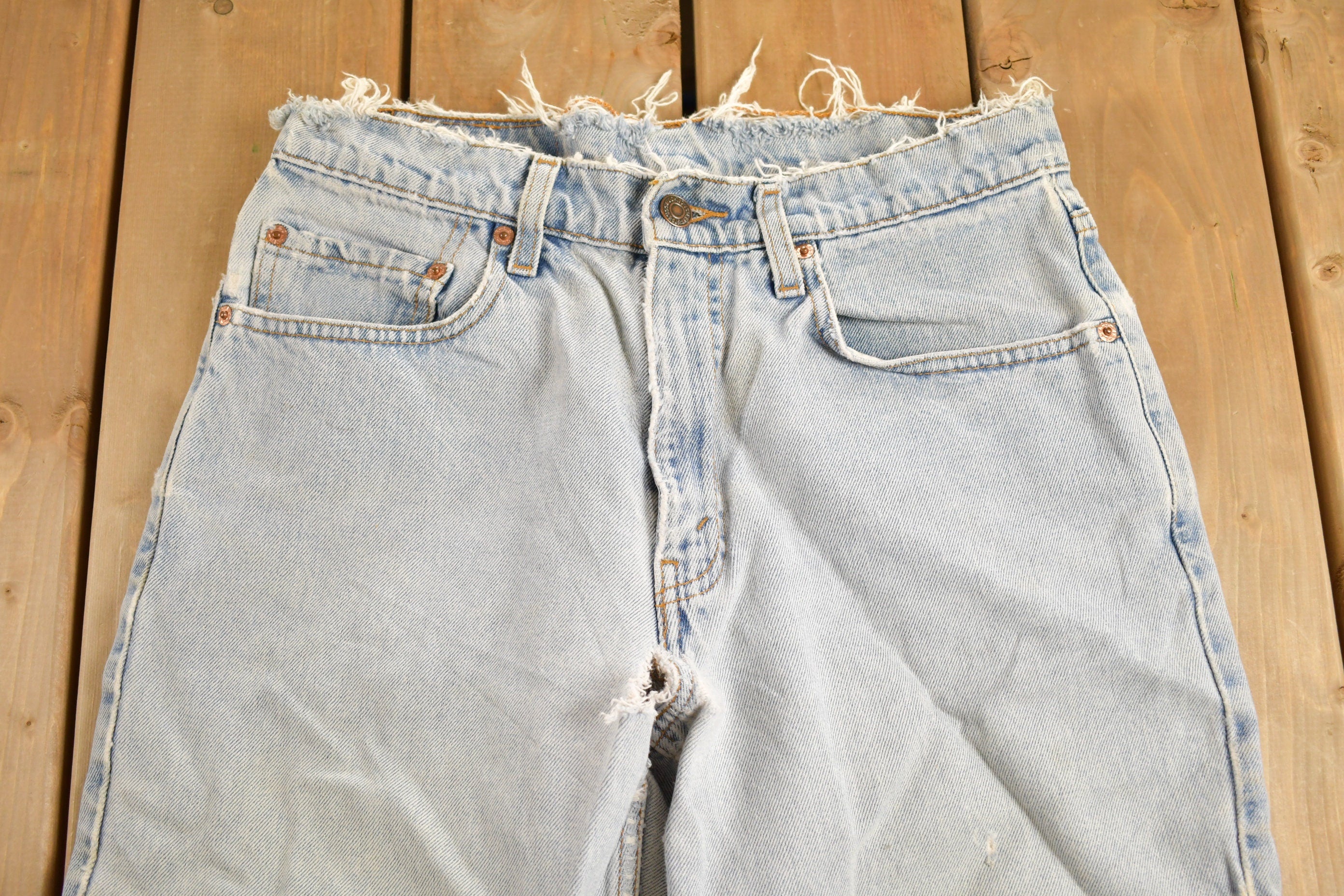 Vintage 1990s Levi's 550 Red Tab Jeans Size 30 x 28.5