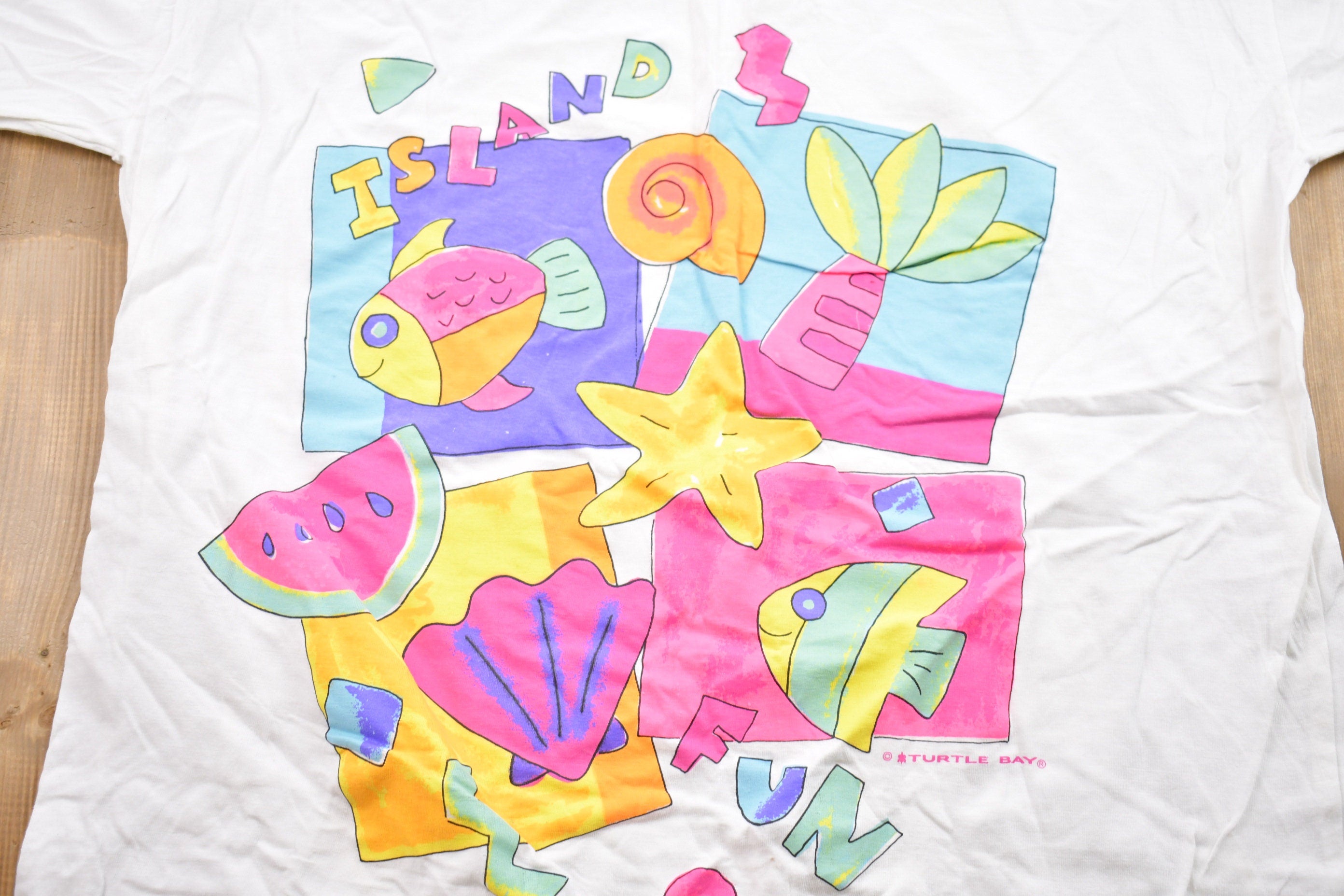 Vintage 1990s Island Fun Graphic T-Shirt