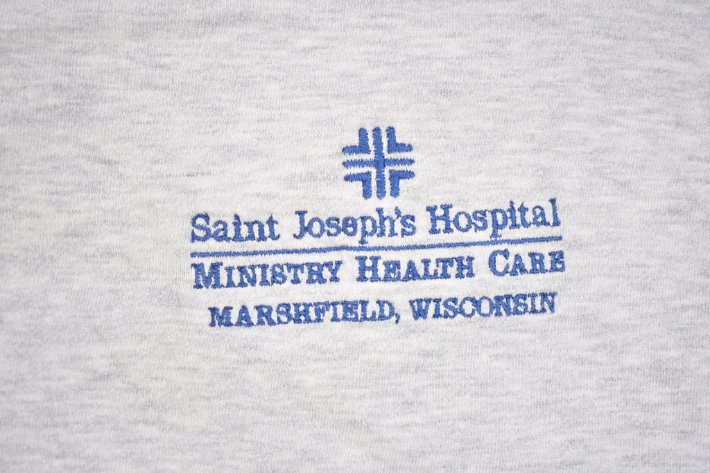 Vintage 1990s Marshfield Wisconsin Embroidered Crewneck Sweatshirt