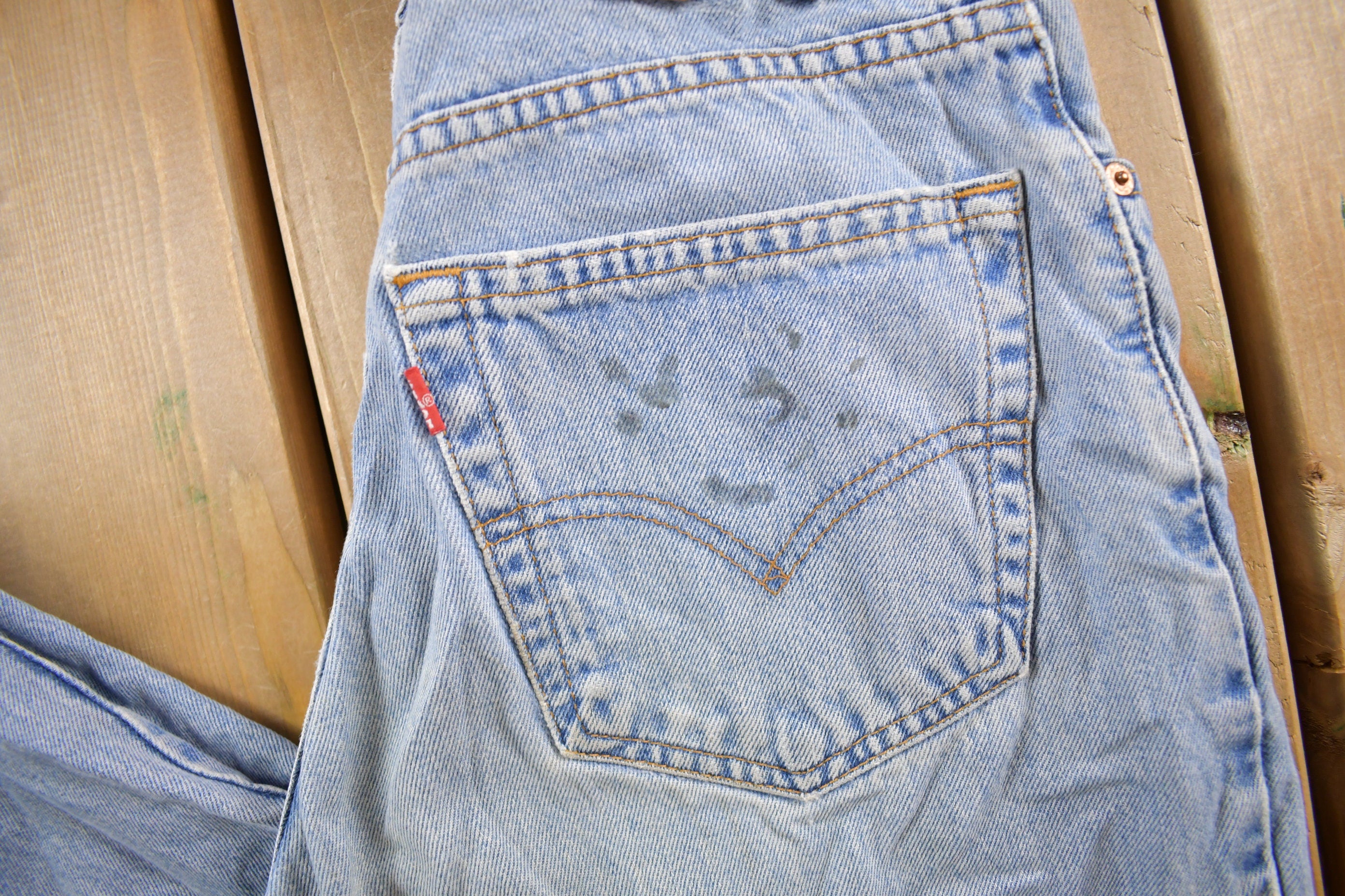 Vintage 1990s Levi's 560 Red Tab Denim Jeans Size 30 x 31