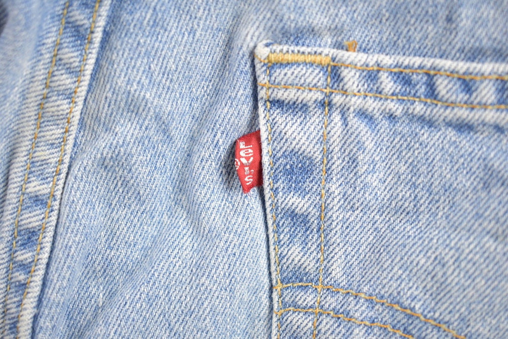 Vintage 1990s Levi 560 Red Tab Jeans Size 35 x 28