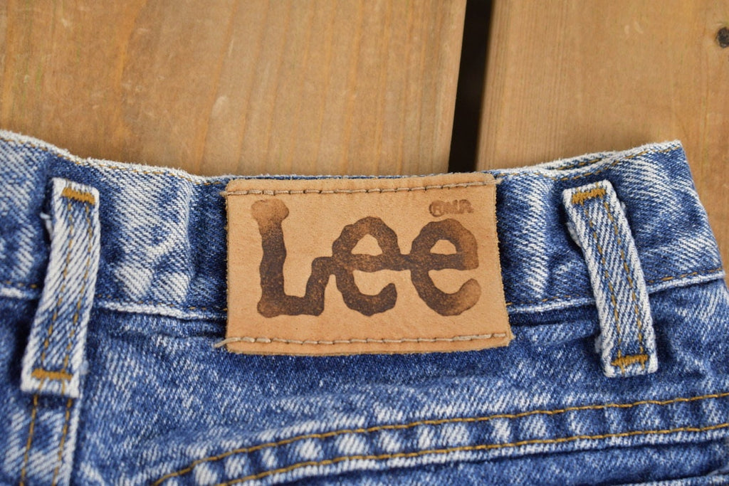 Vintage 1990's Lee Mid Wash Jeans Size 25 x 27.5