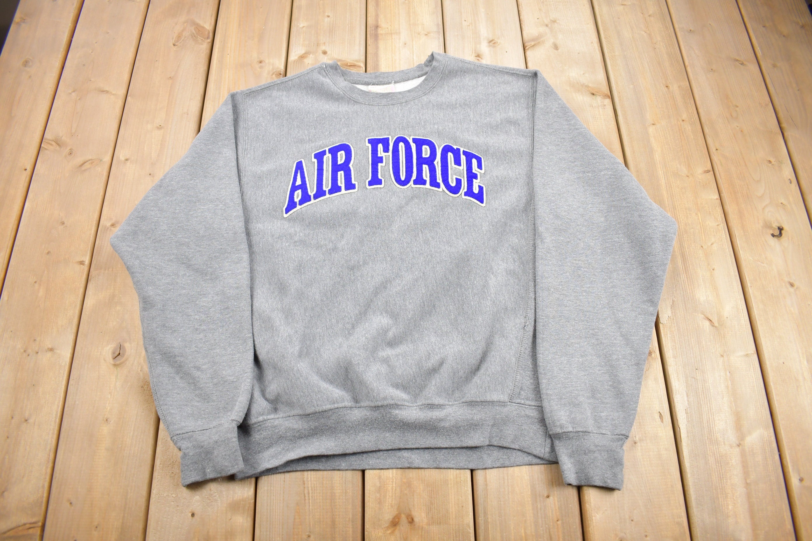 Vintage 1990s United States Airforce Crewneck Sweatshirt  90s Crewneck  Souvenir  Militaria  Embroidered  Vintage Air Force
