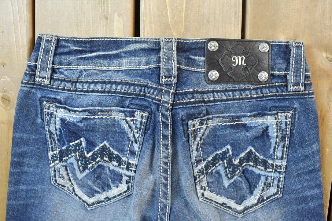 Vintage Y2K Miss Me Bedazzled Low Rise Jeans Size 26x31
