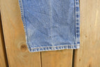 Vintage 1990s Levi's 505 Regular Straight Fit Denim Blue Jeans Men's 32 x 32 / 90s Levi's / Streetwear