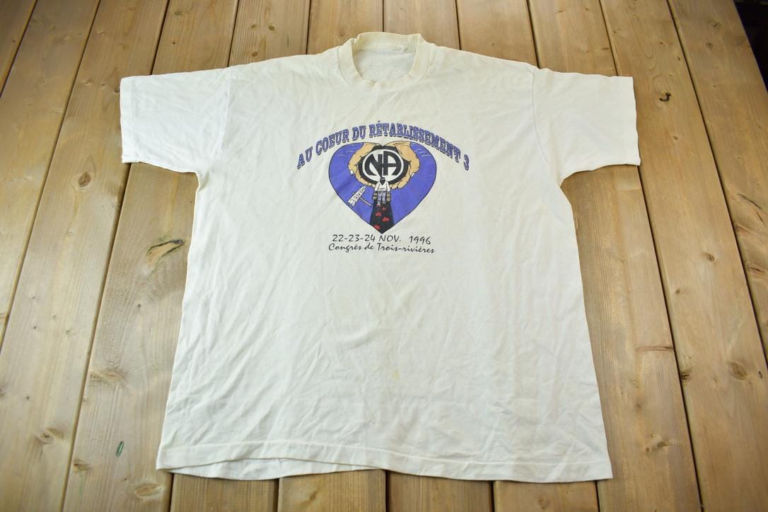 Vintage 1996 Au Couer Du Retablissement 3 Graphic T-Shirt