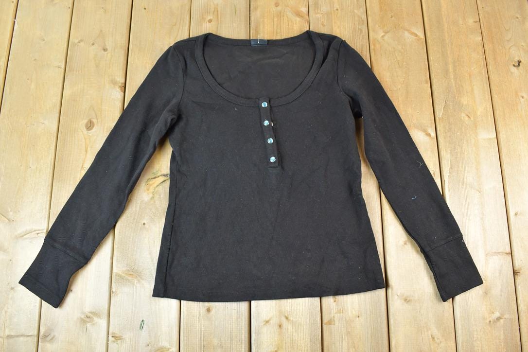 Women Vintage Vigoss Y2K Black Button Up T-Shirt / Vigoss Grunge Skull Print / Contrast Stitch / Internet Famous Clothing / Over Dyed