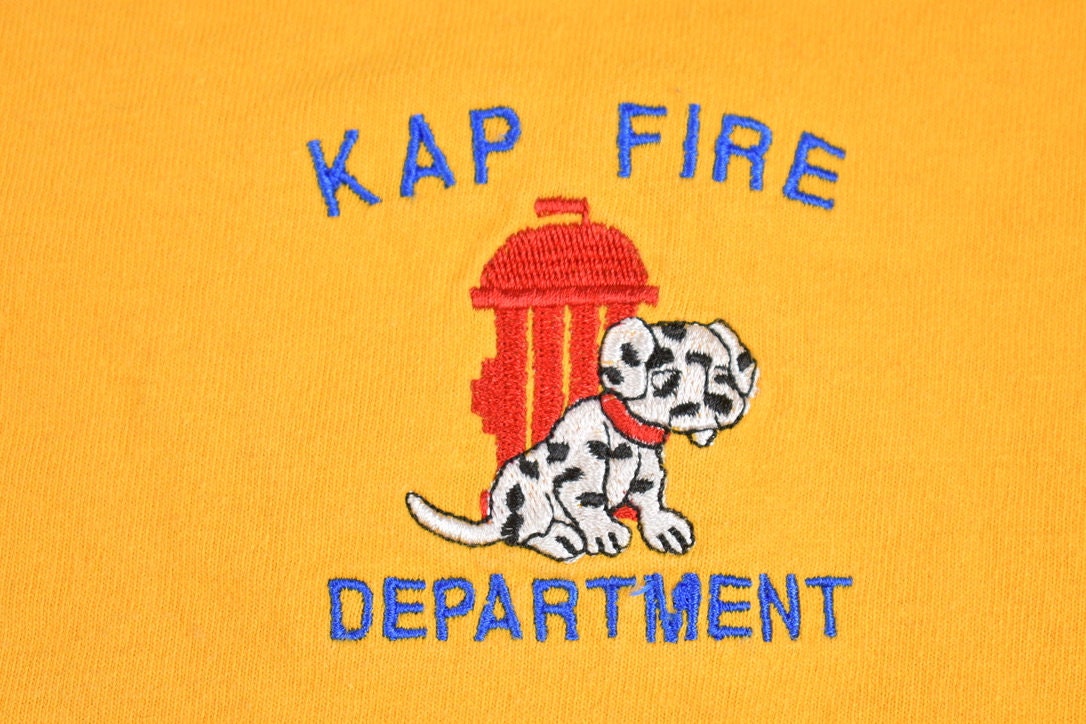 Vintage 1990s Kap Fire Department Dalmatian Graphic T-Shirt
