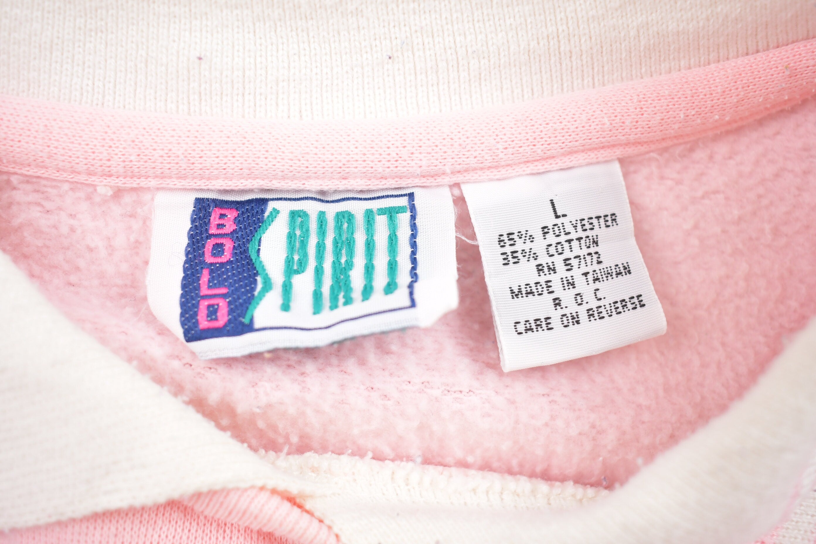 Vintage 1990s Bold Spirit Pink Flowers Collared Crewneck Sweatshirt