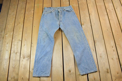 Vintage 1990s Levi Strauss 501 Red Tab Button Fly Denim Jeans Size / Made in USA / American Vintage / Workwear / Streetwear / Vintage Pants