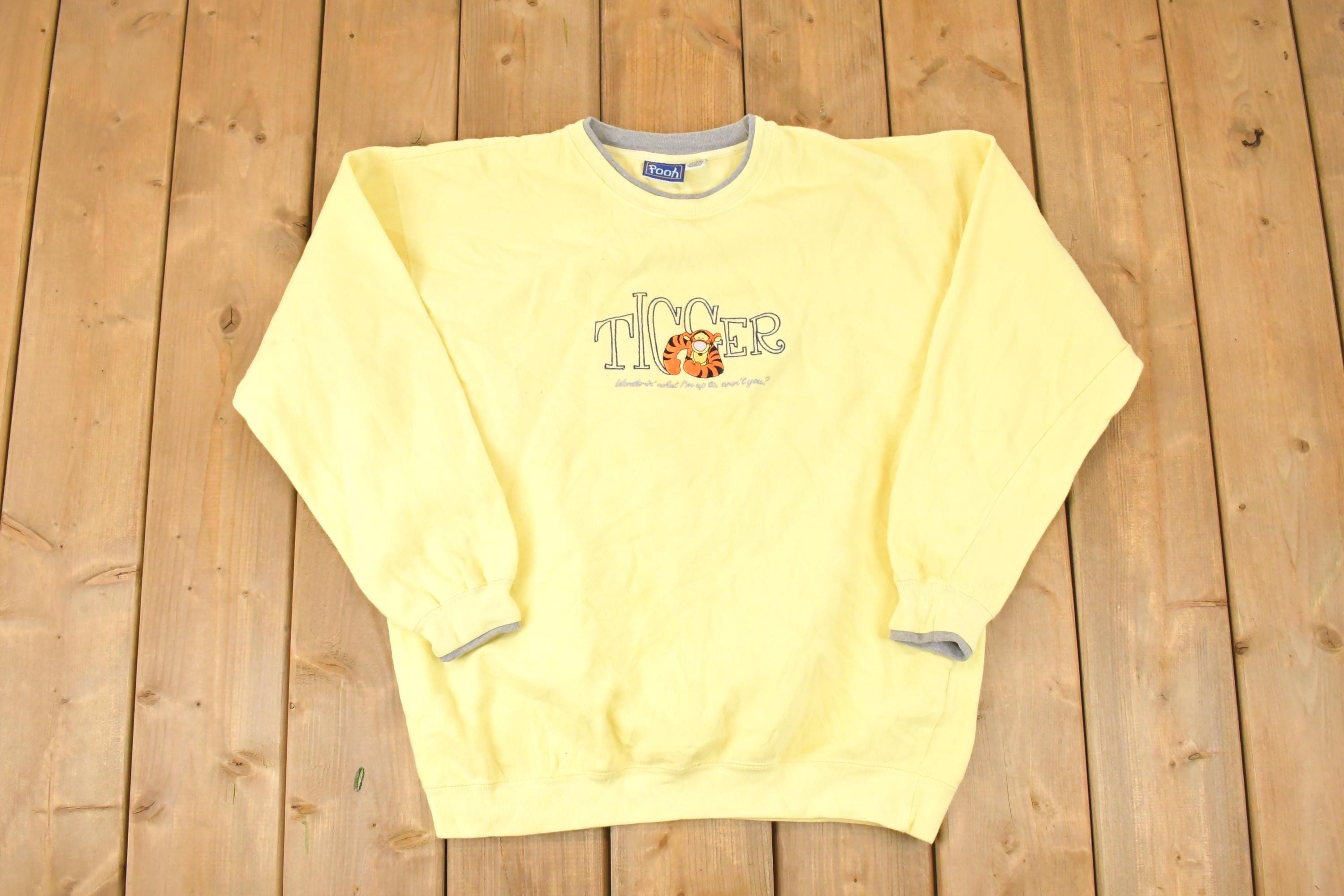 Vintage 1990s Pooh Tigger Embroidered Disney Crewneck Sweater Men's L
