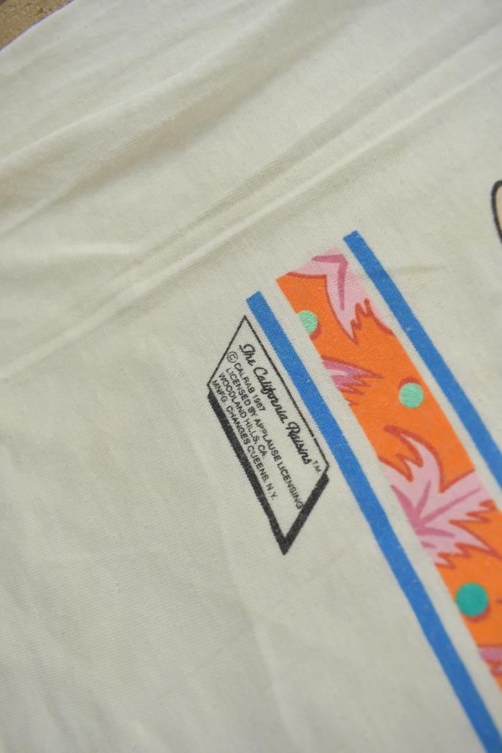 Vintage 1987 Surf's Up The California Raisins Single Stitch Graphic T-Shirt Made In USA