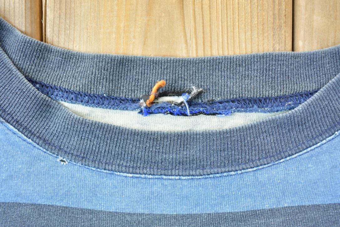 Vintage 1990s Kodiak Embroidered Logo T-Shirt / Vintage T Shirt / Streetwear / Graphic Tee / Single Stitch / Made In USA