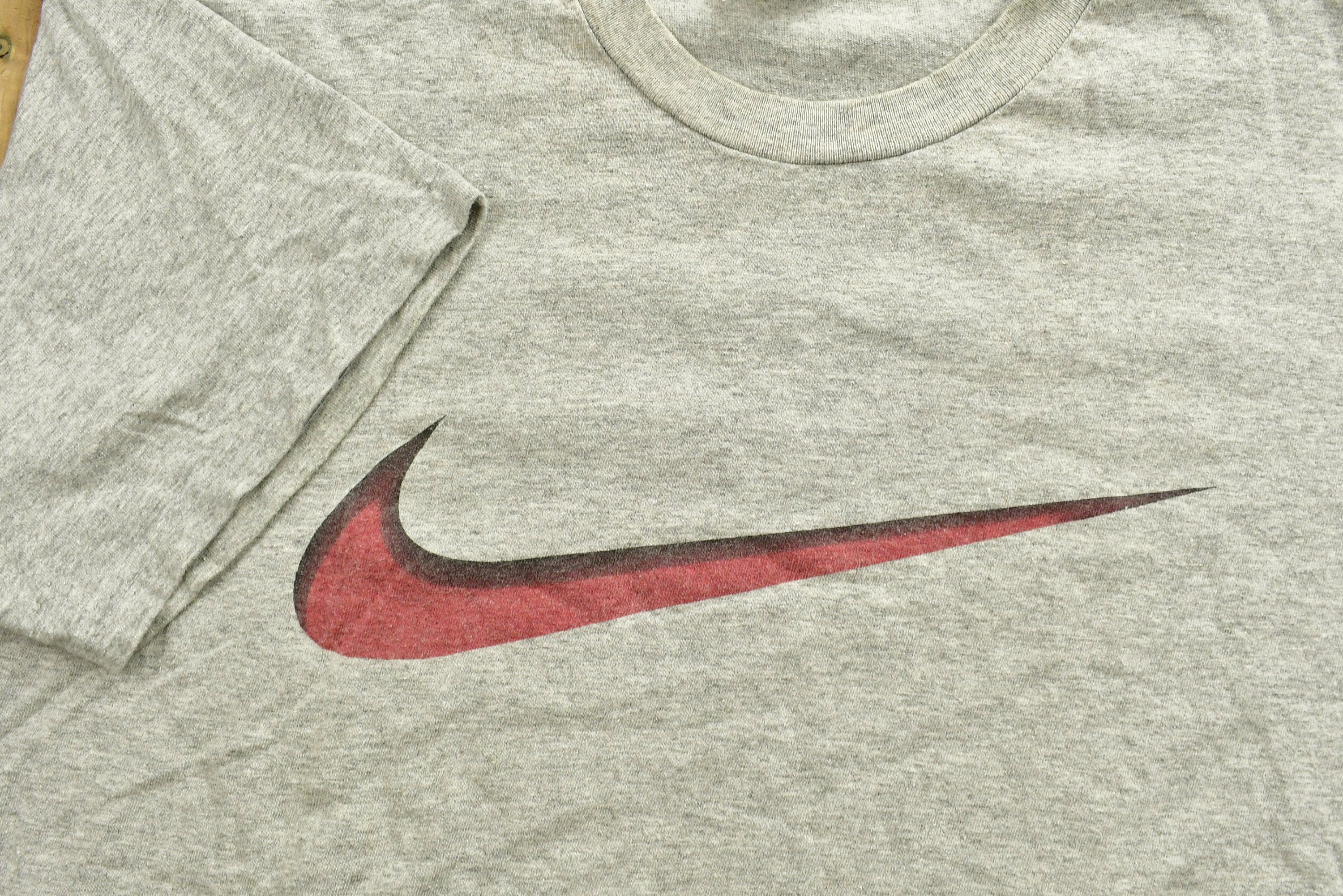 Vintage 1990s Nike Middle Swoosh Graphic T-Shirt