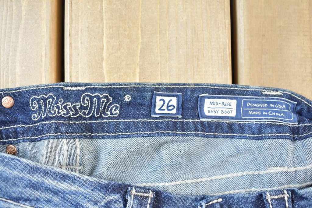 Vintage Y2K Miss Me Bedazzled Low Rise Jeans Size 26x32
