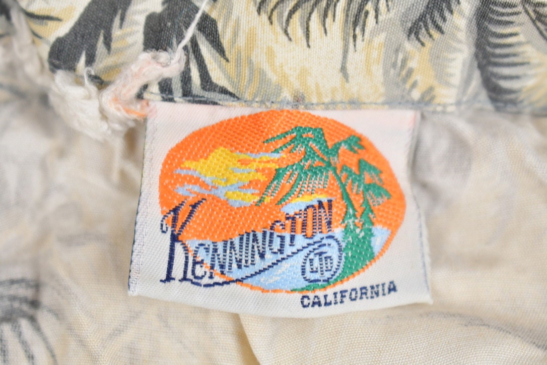 Vintage 1980s Kennington Hawaiian Button Up Shirt