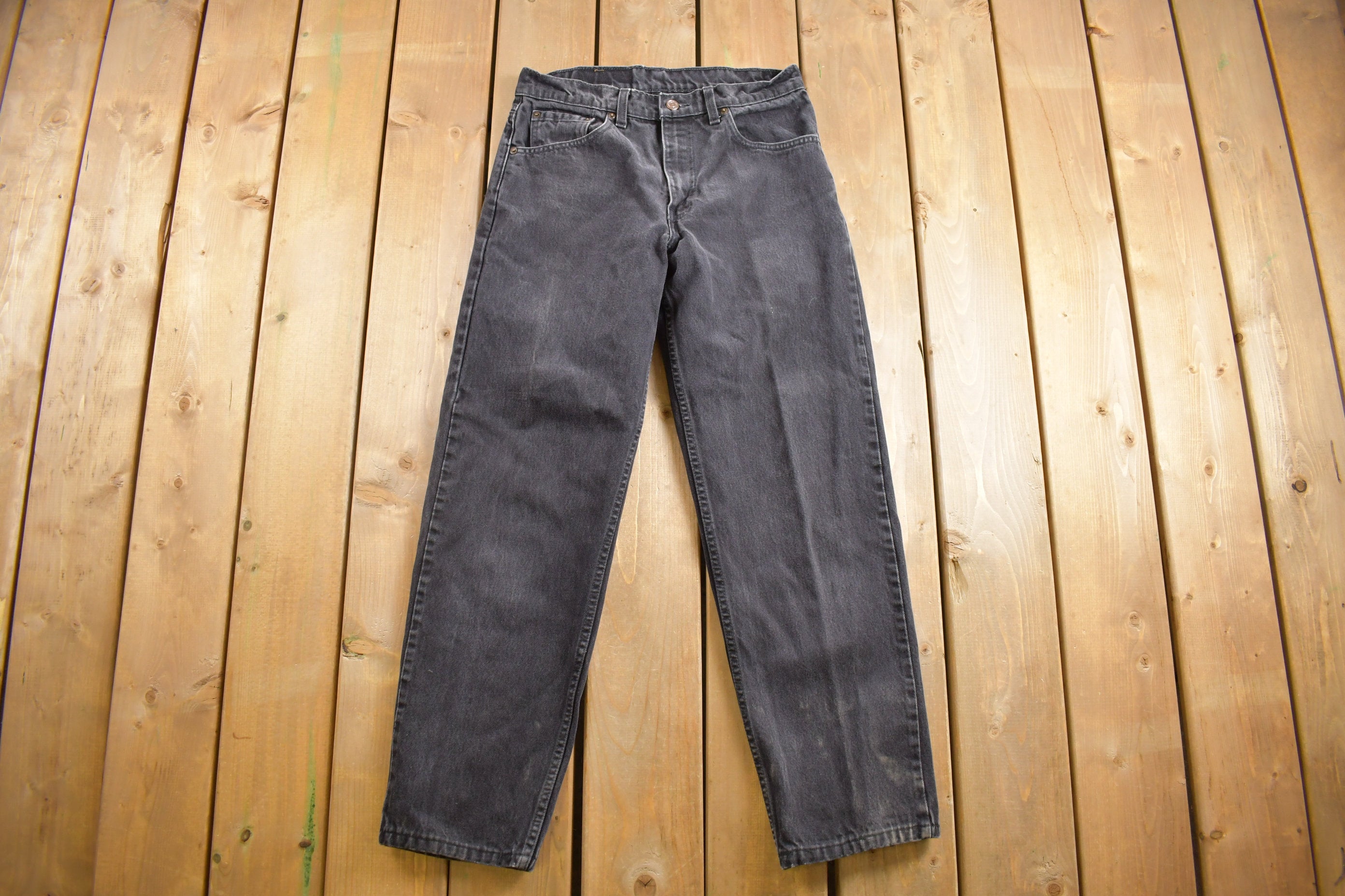 Vintage 1990s Levi's 550 Red Tab Denim Jeans Size 19 x 29