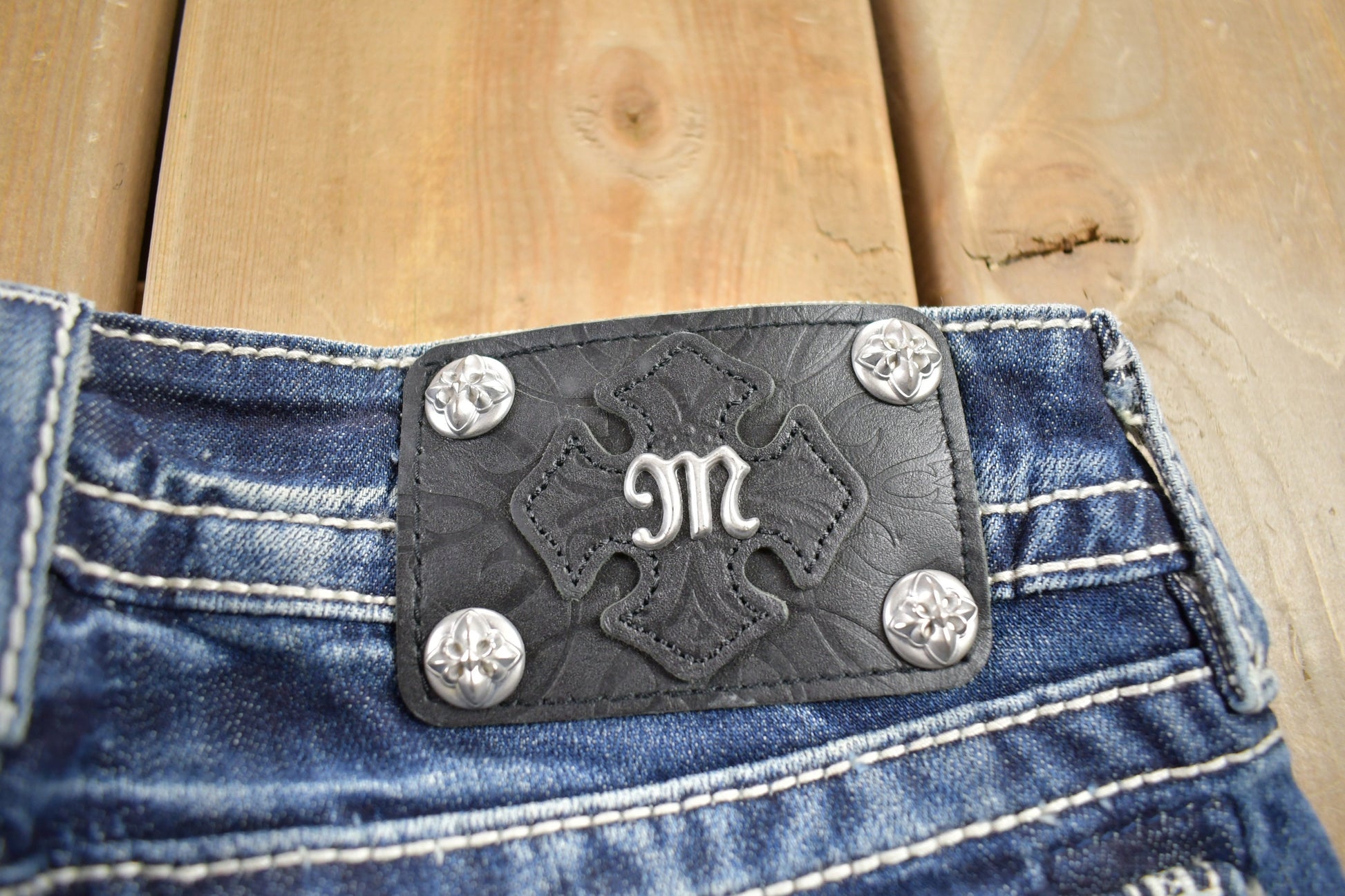 Vintage Y2K Miss Me Bedazzled Low Rise Jeans Size 26x32