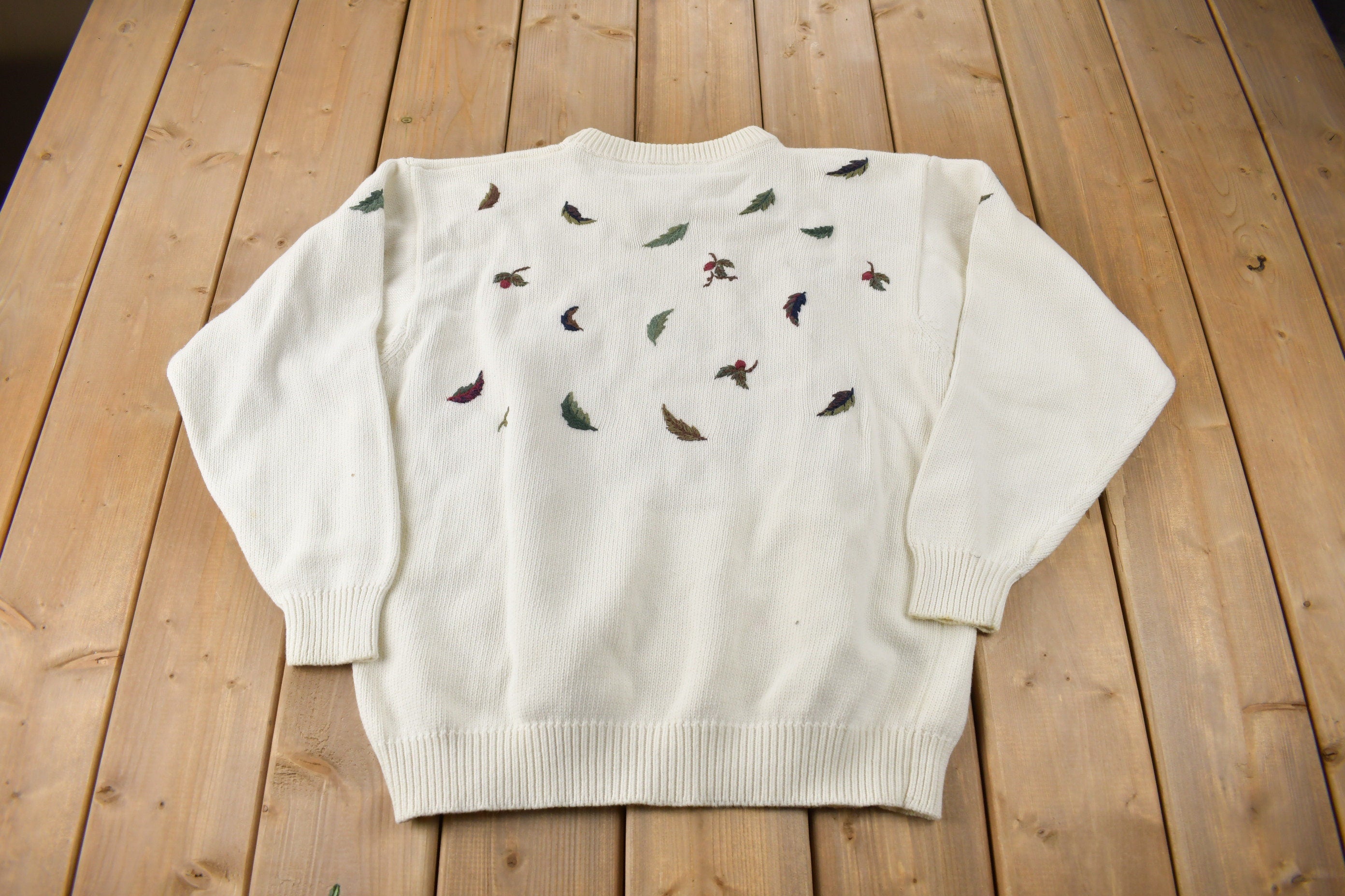 Vintage 1990s Northern Reflections Embroidered Leaves Knit Crewneck Sweater Made In Canada