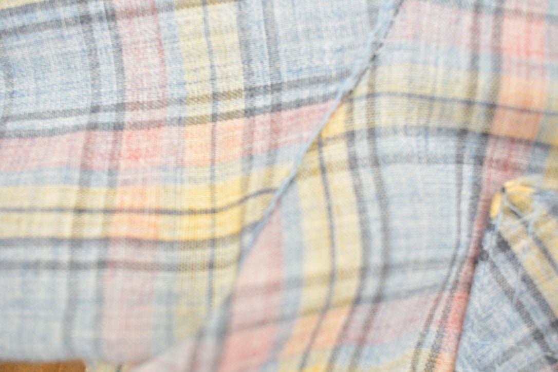 Vintage 1990s Levi's Plaid Flannel Button Up Shirt