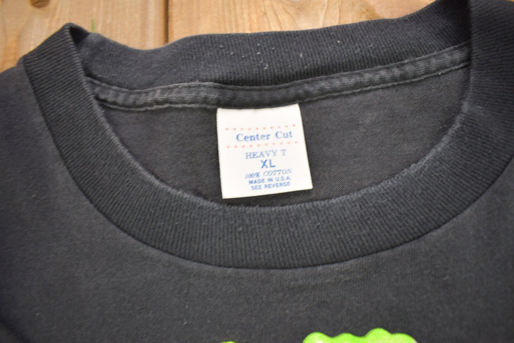 Vintage 1992 Taz "Feed Me" Graphic Looney Tunes T-Shirt
