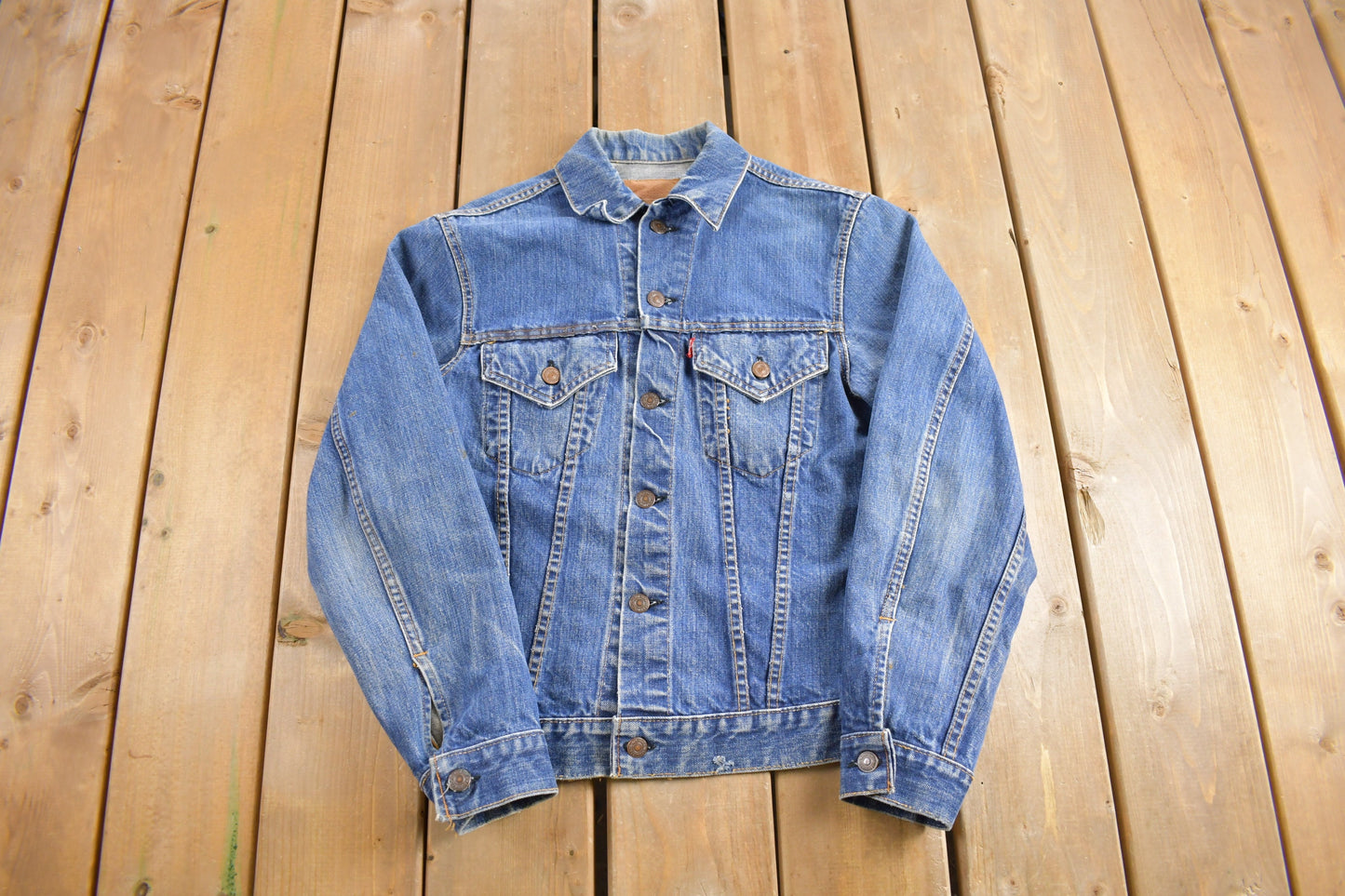 Vintage 1960s Levi’s Big E Denim Jean Jacket / Levi's Red Tab / 1960s Denim / True Vintage / Streetwear / Distressed Denim