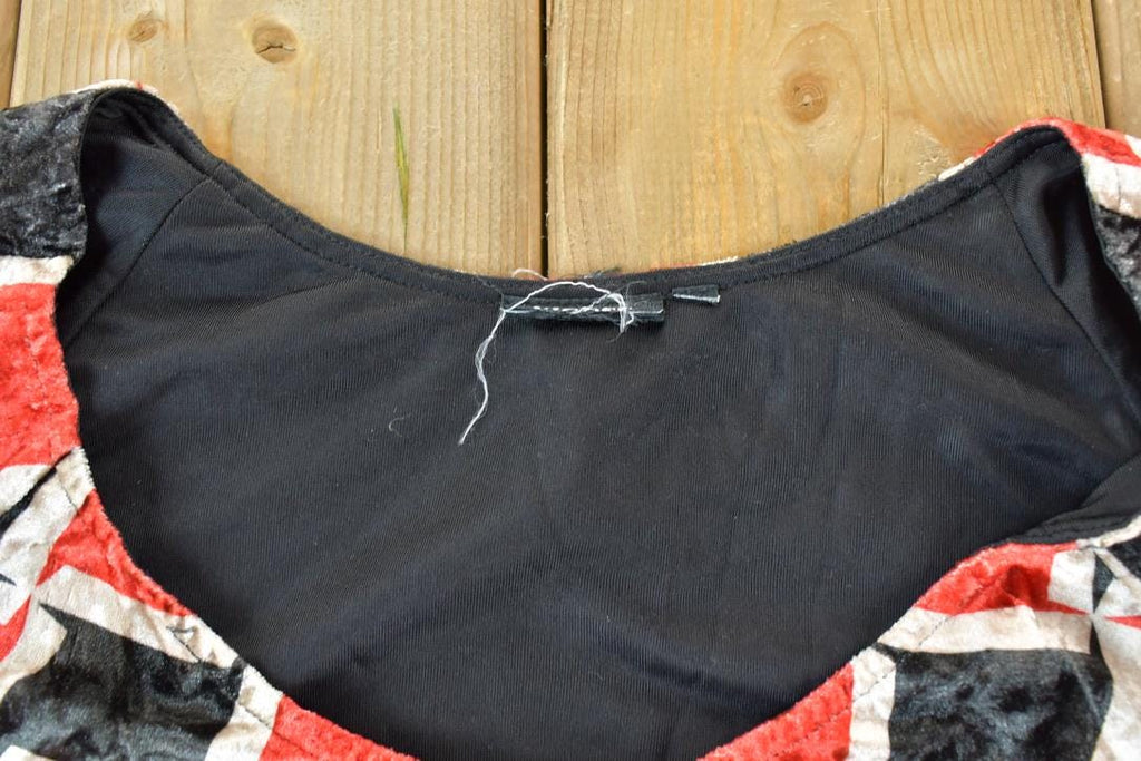 Women Vintage Vigoss Y2K Checker Pattern T-Shirt / Vigoss Grunge Skull Print / Contrast Stitch / Internet Famous Clothing / Over Dyed