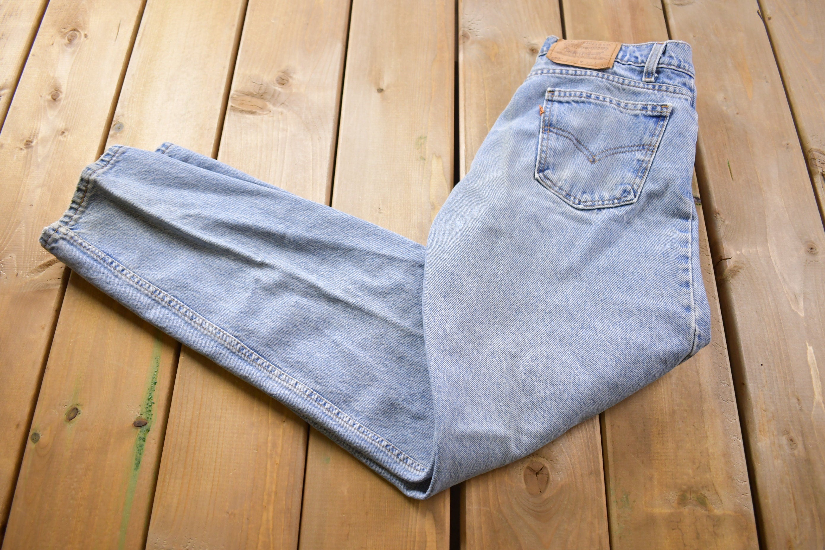 Vintage 1990s Levi's 550 Orange Tab Denim Jeans Size 30 x 30