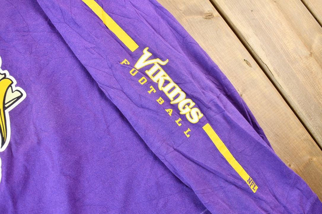 Vintage 1990s Minnesota Vikings NFL Football Long Sleeve Graphic T-Shirt / NFL Team Apparel / Skol Vikings / 90s NFL Tee / Vikings Football