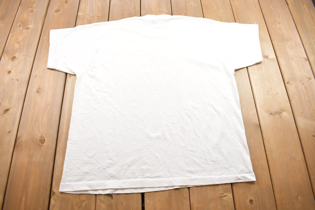 Vintage 1980s Elvis Memorial Postage Stamp Graphic screen Stars T Shirt