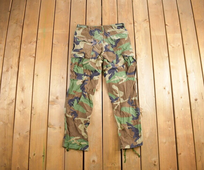Vintage 1990s Army Camouflage Cargo Pants Size 31x29