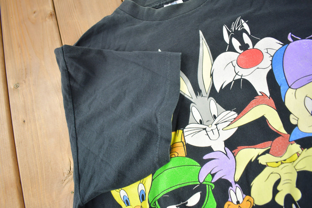 Vintage 1993 Looney Tunes Warner Bros Cartoon Graphic T-Shirt made In USA