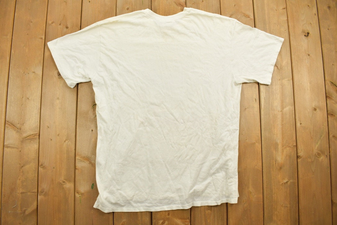 Vintage 1990s Ciboney Ocho Rios Graphic T-Shirt