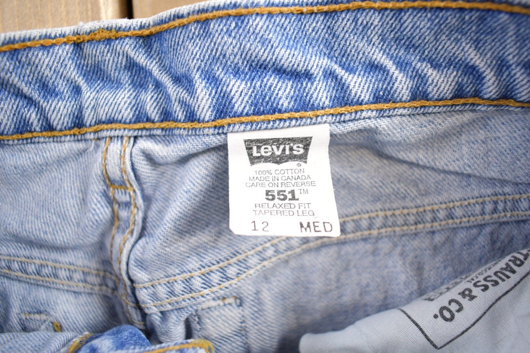 Vintage 1990s Levi's 551 Jeans Size 32x30