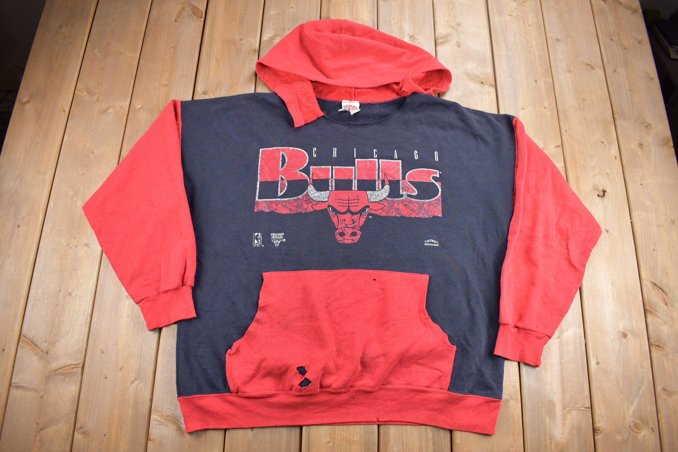 Vintage 1980s Chicago Bulls NBA Hoodie Made In USA Nutmeg