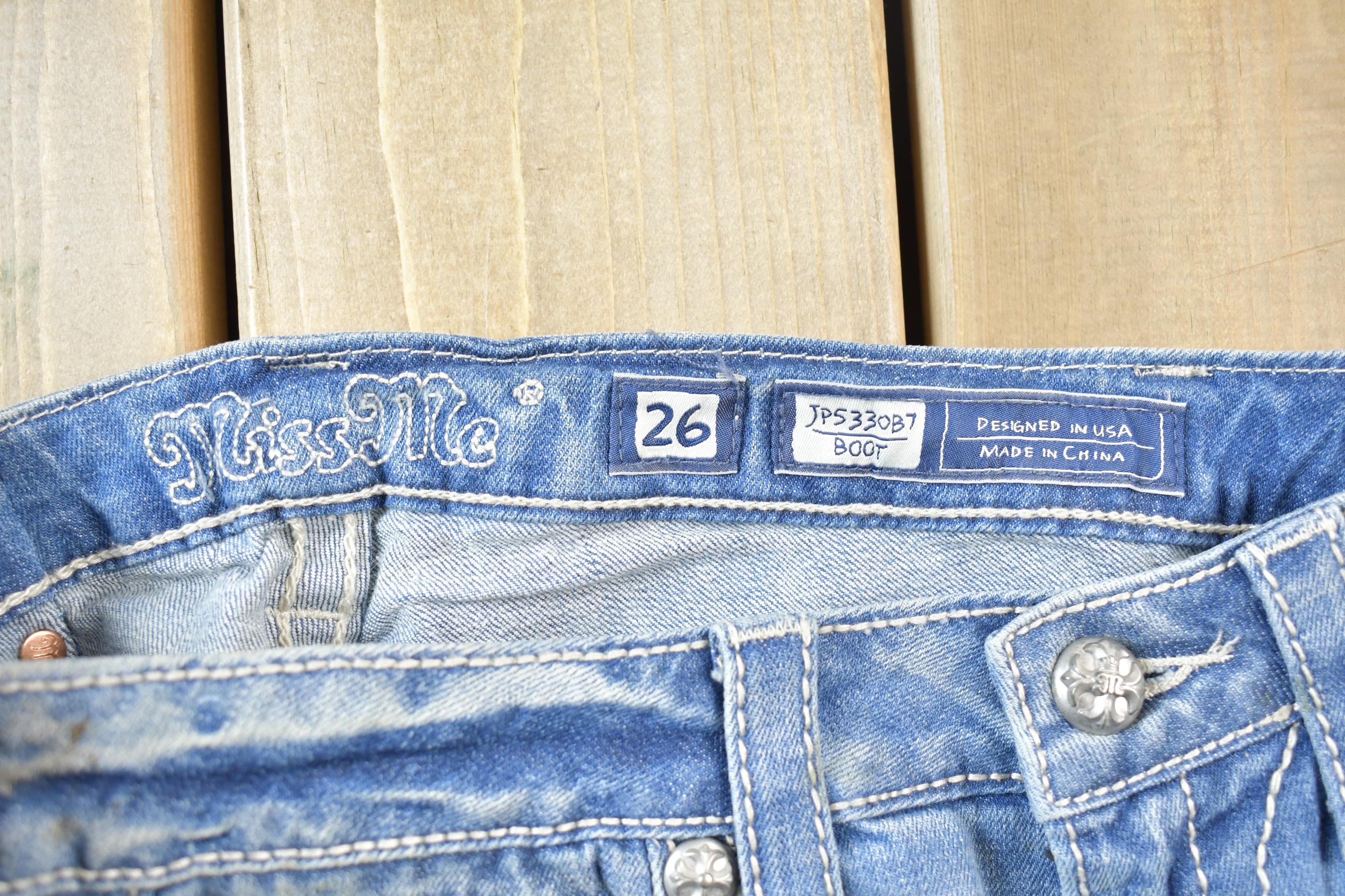 Vintage Y2K Miss Me Bedazzled Low Rise Jeans Size 26x32