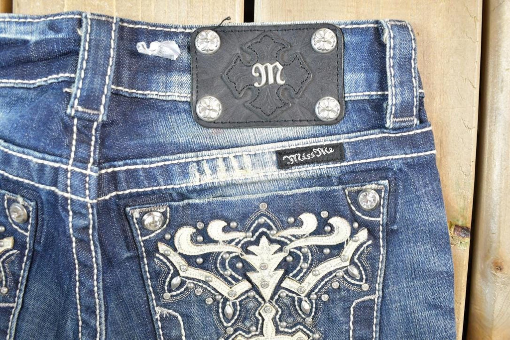 Vintage Y2K Miss Me Bedazzled Low Rise Jeans Size 26x31