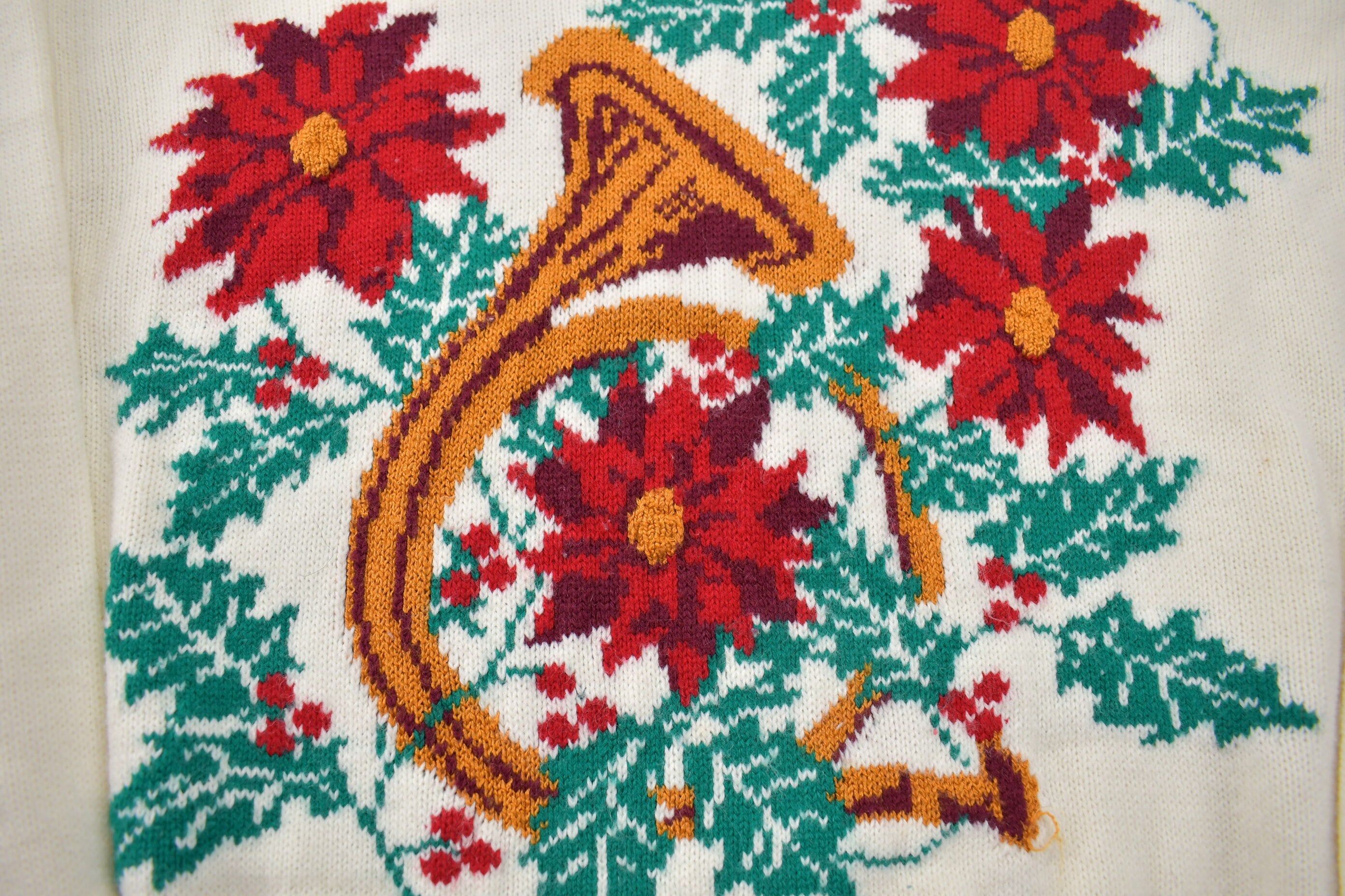 Vintage 1990s Southern Lady Flowers Tuba Knitted Sweater